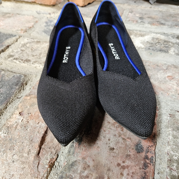 Rothy's Point in Black size 10.5 - Picture 5 of 9